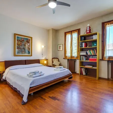 Belvilla By Oyo In Castelbelforte Semesterbostad *